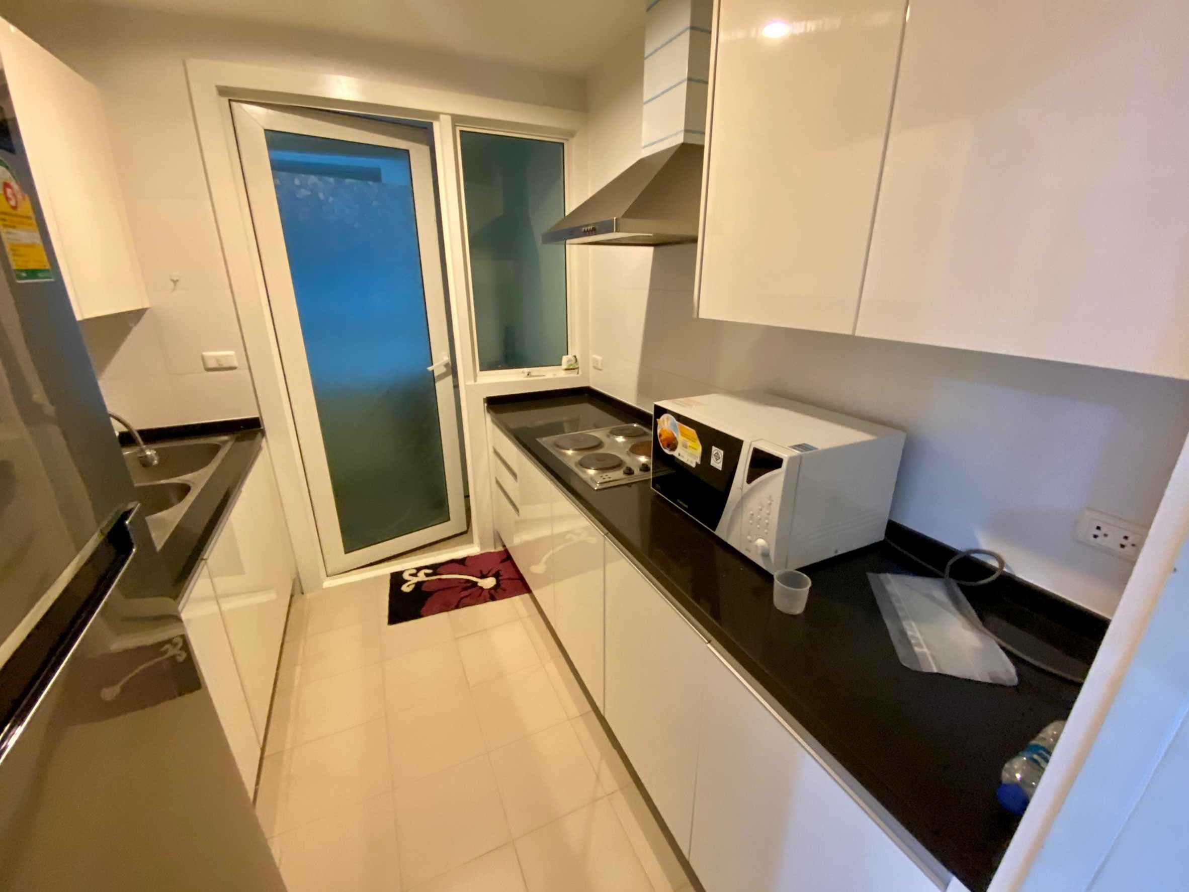 12736 – 742_other.jpg