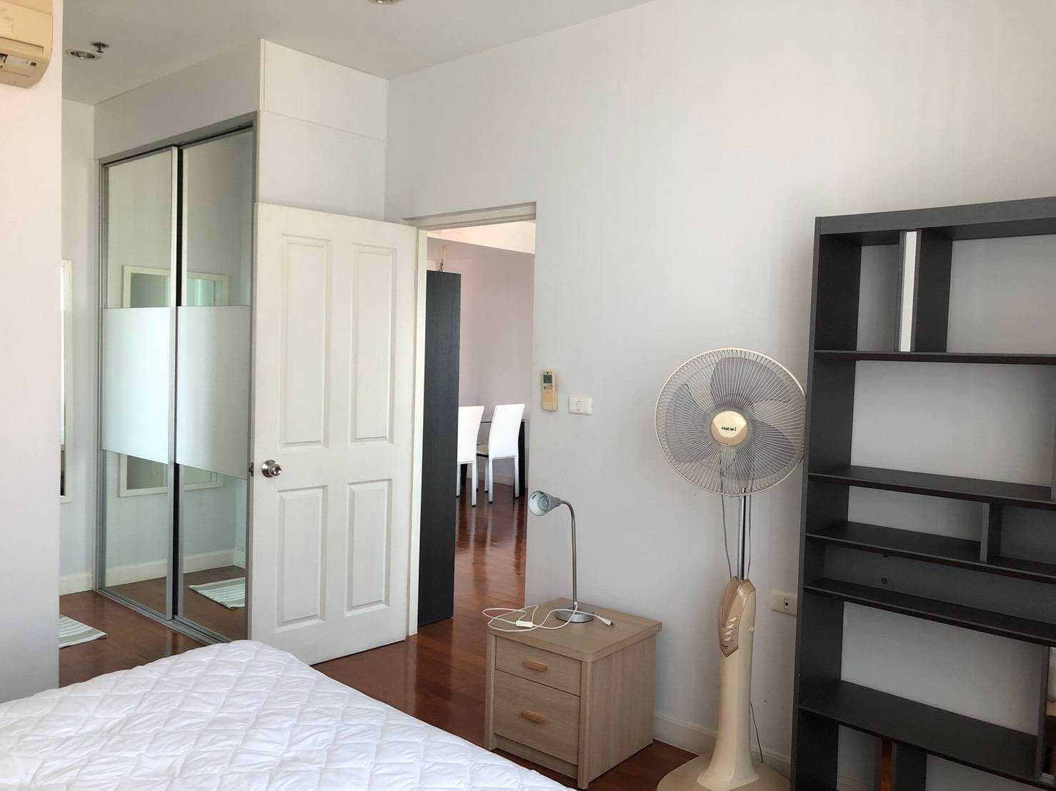 12741 – 05tang.jpg