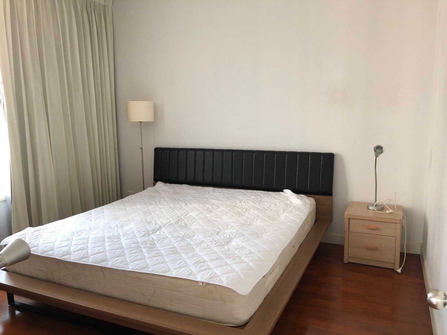 12741 – 245_bedroom.jpg