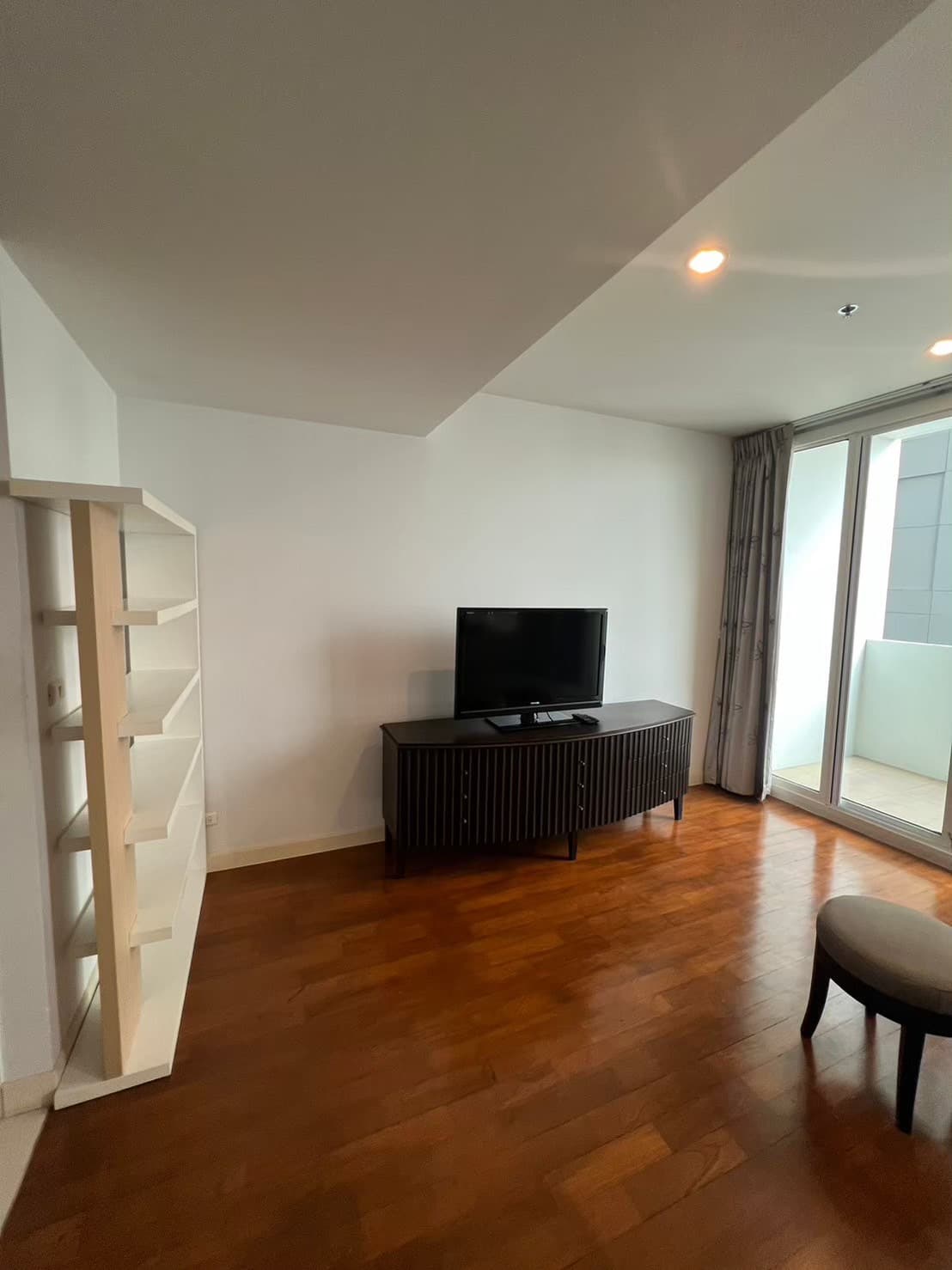 12743 – 710_other.jpg