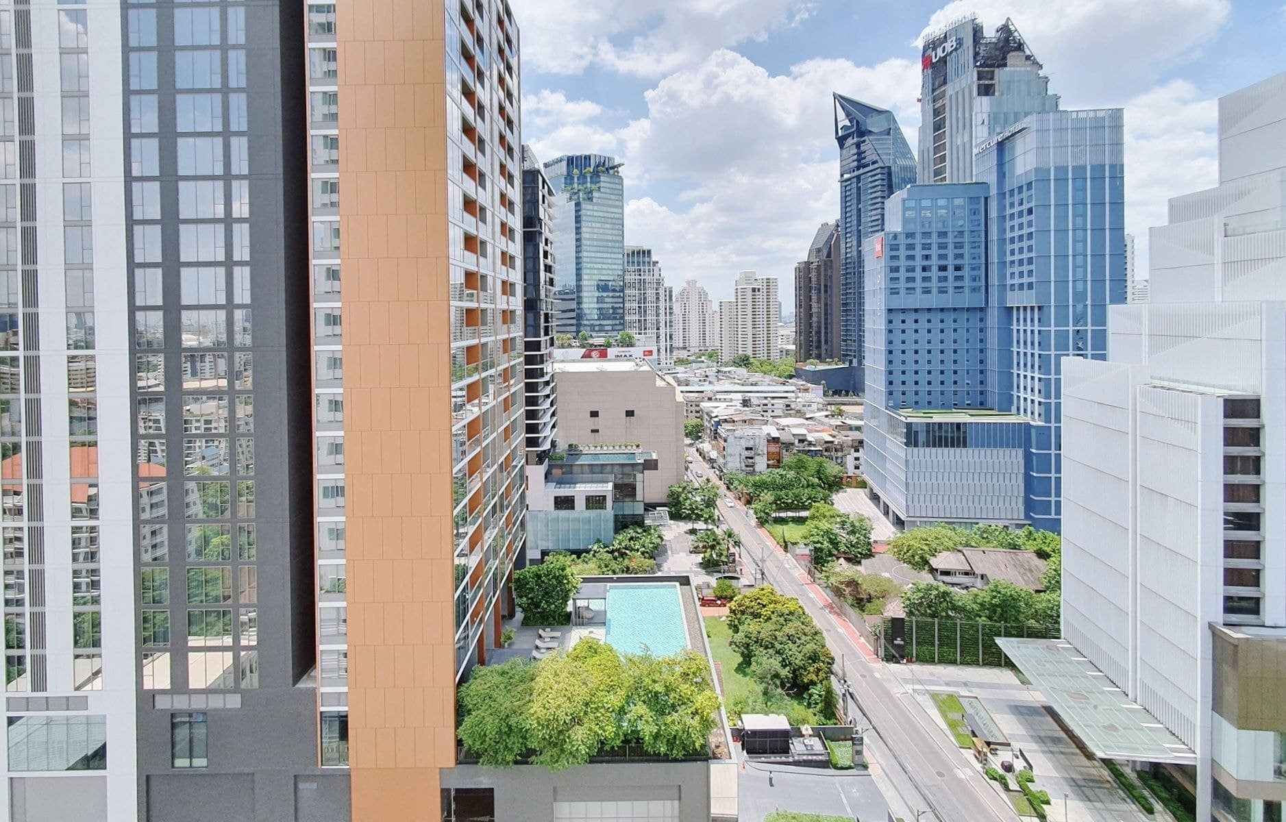 12754 – 613_terrace.jpg