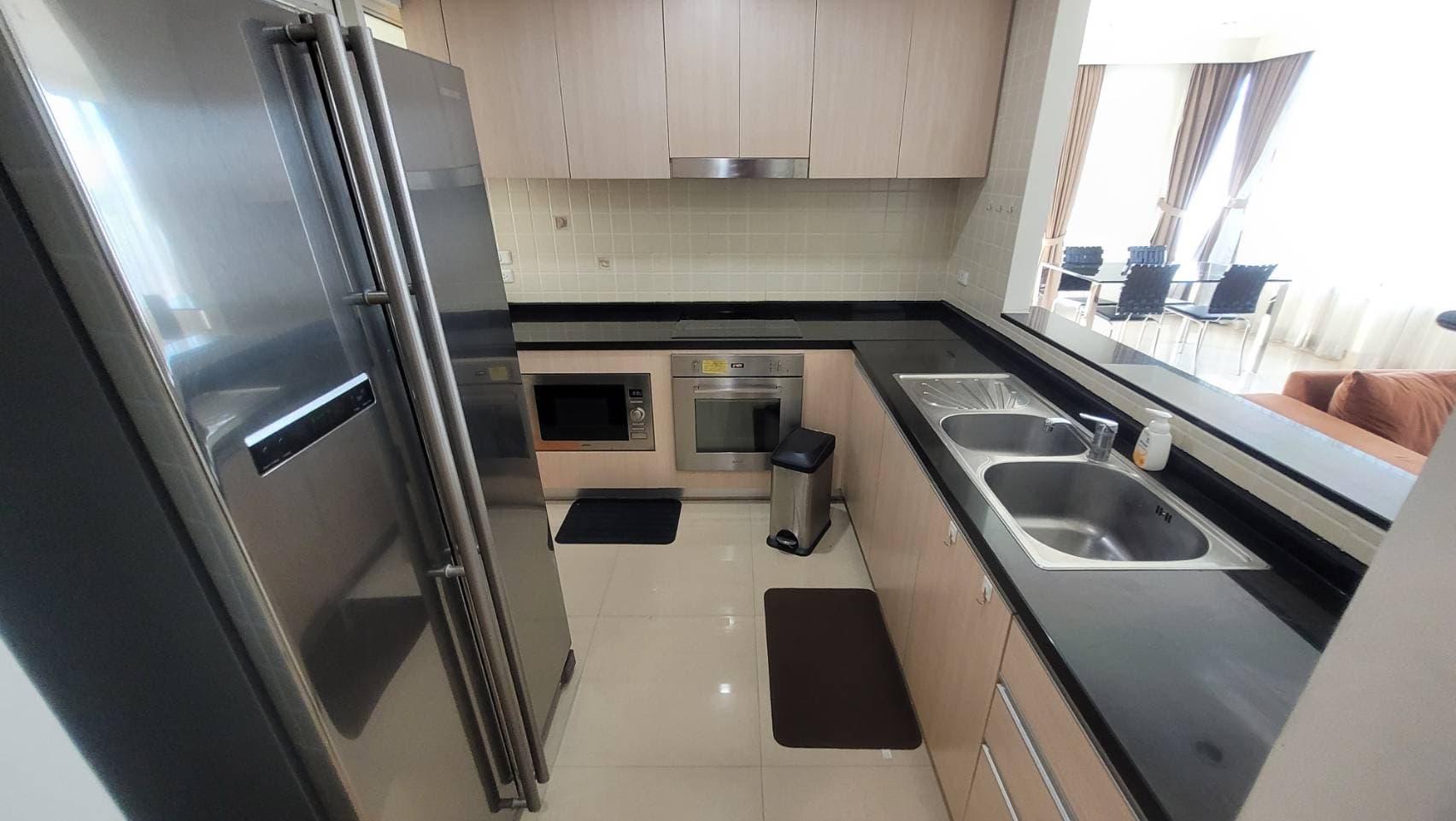 12759 – 153_living_room.jpg